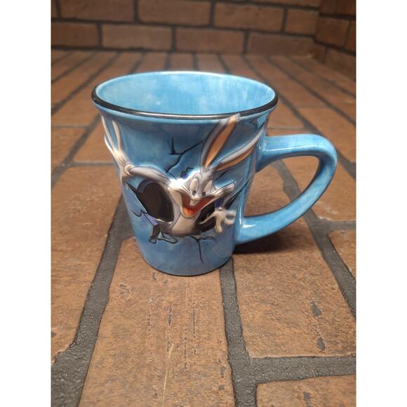 Bugs Bunny Looney Tunes Xpres Coffee Mug Cup 3D Embossed Collectible - Picture 1 of 3